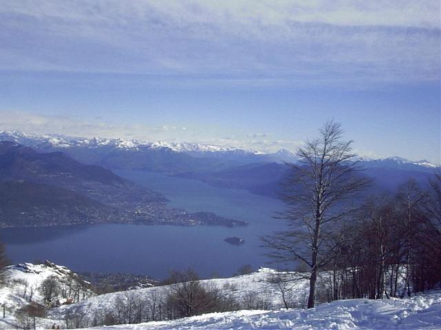 Albergo Casa Della Neve Stresa Exteriör bild