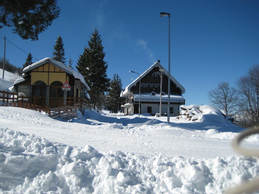 Albergo Casa Della Neve Stresa Exteriör bild