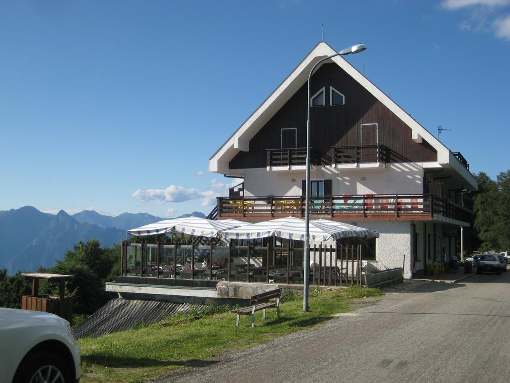 Albergo Casa Della Neve Stresa Exteriör bild